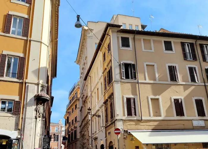 Rent In Trevi Fountain Suite